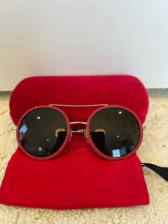 Gucci Round Sunglasses main image 8